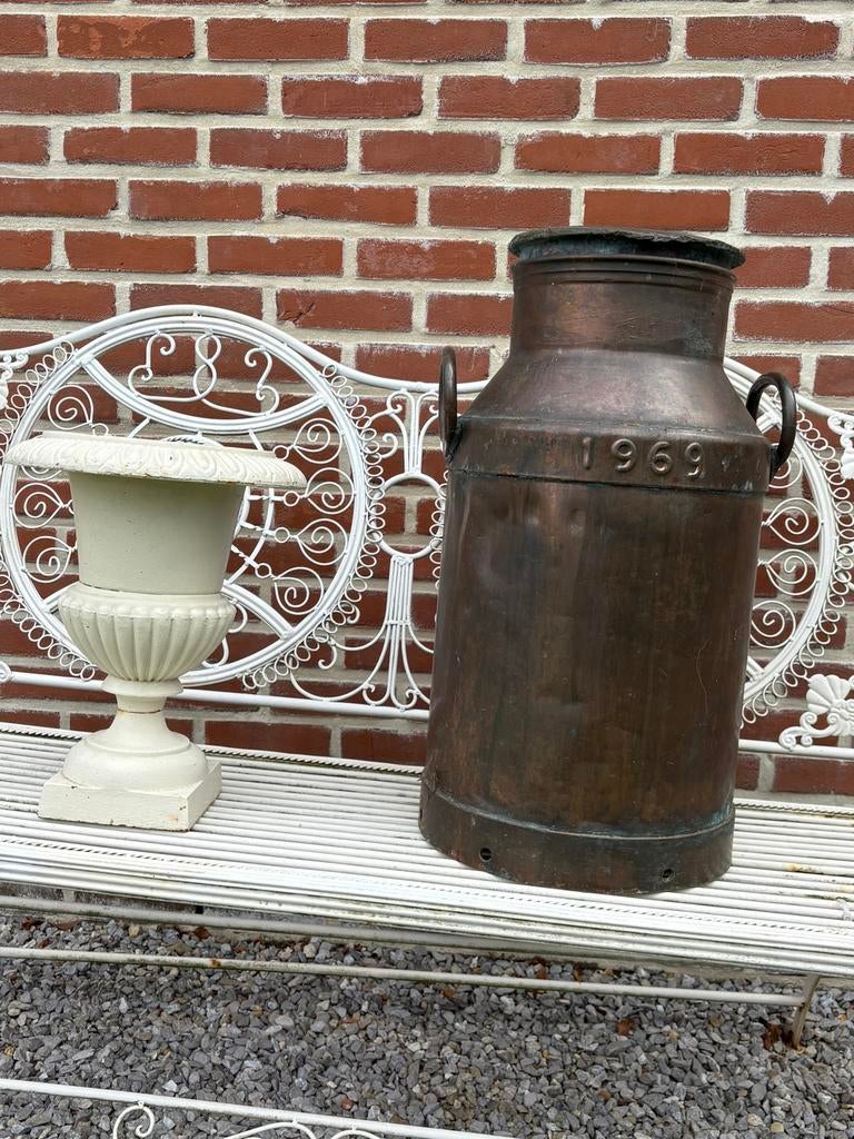 Décoration jardin 1Cruche 1969 et un pot de fleurs en fonte, Jardin & Terrasse, Enlèvement, Utilisé