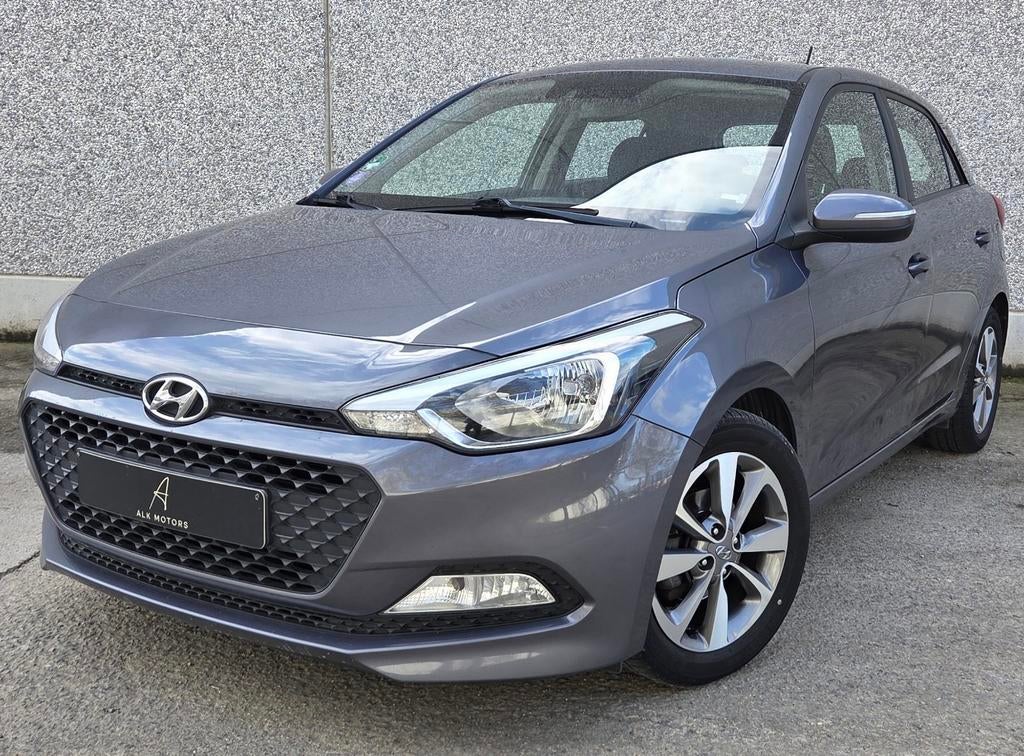 Hyundai i20 1.2i **GARANTIE*GPS*CAM*LANE ASSIST*..**, Argent ou Gris, Achat, Euro 6, Entreprise