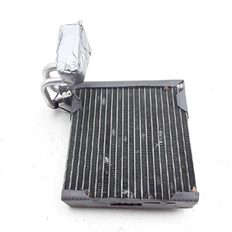 AIRCOVERDAMPER Nissan Micra (K12) (01-2003/06-2010), Gebruikt, Nissan