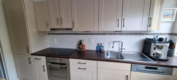 cuisine IXINA équipée, Maison & Meubles, Cuisine | Cuisines complètes, Utilisé, Cuisine à paroi simple, Crème, Bois, Enlèvement