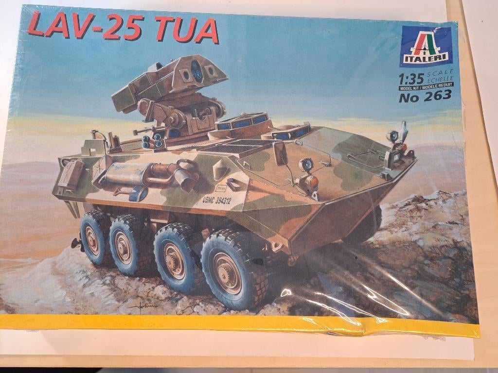 Italeri | Nr. 263 | 1:35 - LAV-25 TUA (Sealed), Hobby & Loisirs créatifs, Modélisme | Voitures & Véhicules, Neuf, Tank, 1:32 à 1:50