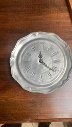 Tinnen klok, Enlèvement