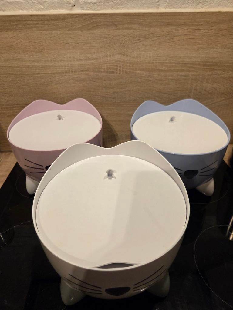 3 drinkfonteintjes katten Pixi, Animaux & Accessoires, Nourriture & Abreuvoirs pour chats, Enlèvement ou Envoi