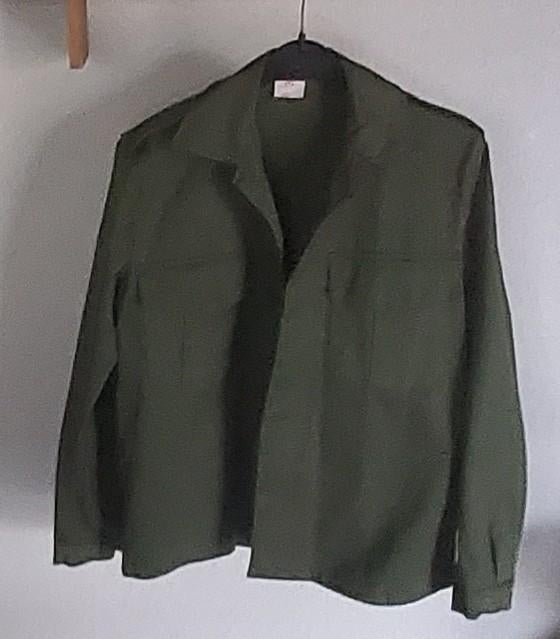 Chemise neuve (army) verte (petite taille/taille 35), Vêtements | Hommes, Chemises, Enlèvement, Vert