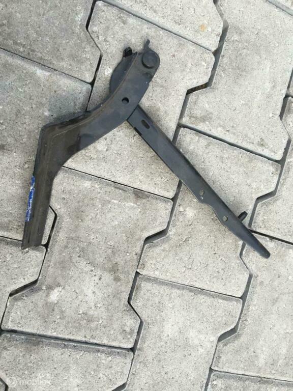 motorkap scharnier Peugeot 307 en 307cc orgineel, Gebruikt