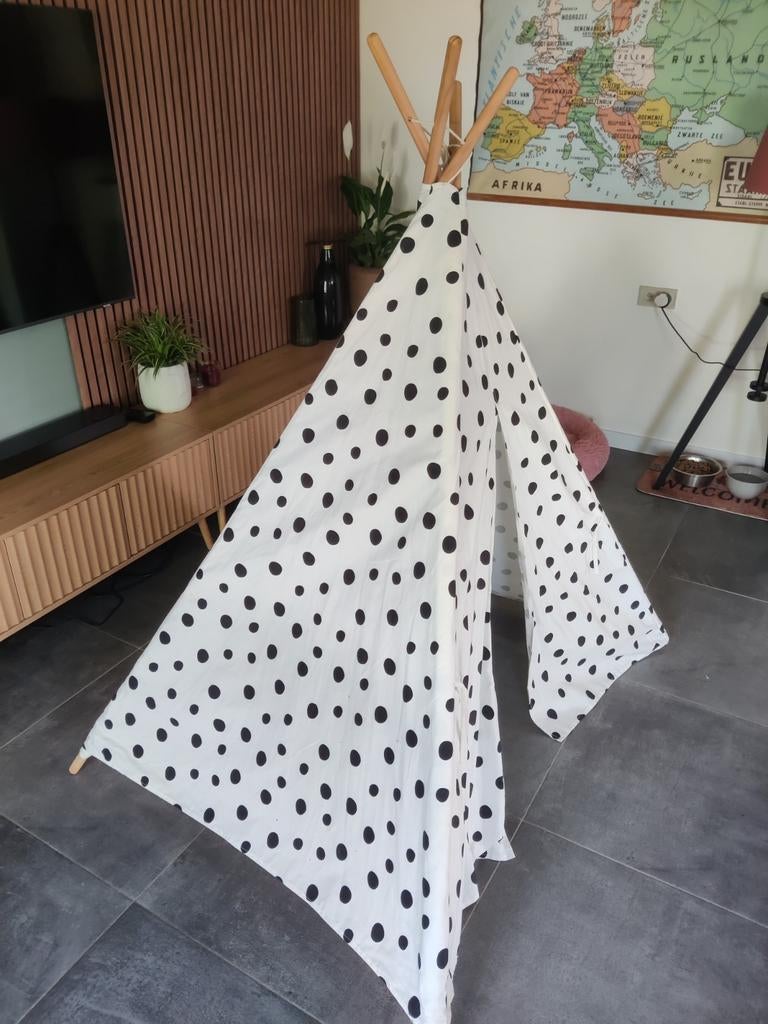 Tipi speeltent, Ophalen