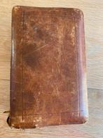 Ancien missel dans son etui de cuir, Enlèvement ou Envoi, Utilisé, Christianisme | Catholique