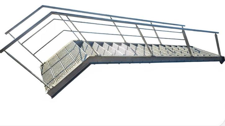Stalen verzinkte trap. Galva metalen bordestrap, leuning l+r, Doe-het-zelf en Bouw, Ladders en Trappen, Gebruikt, Trap, 2 tot 4 meter