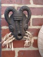 masque République Dominicaine en terre cuite, Enlèvement