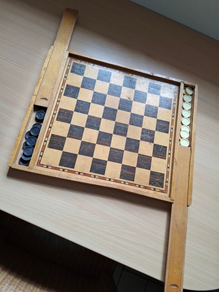 Oud dambord, Ophalen