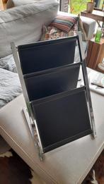 Design kranten en boeken houder, Huis en Inrichting, Ophalen