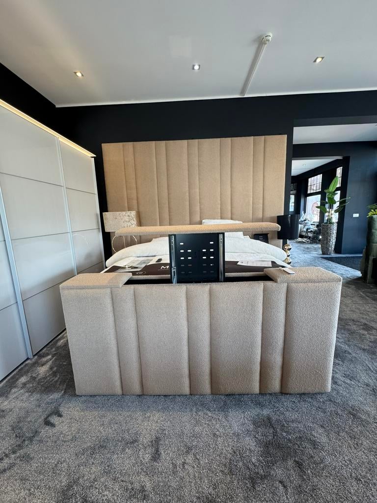 Elektrische tweedepersoonsbed / boxspring / xxl hoofdbord, Ophalen, Nieuw