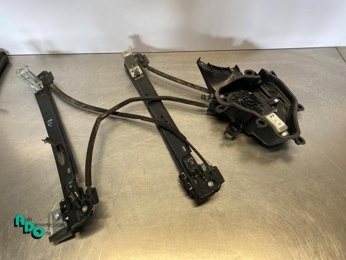 Mécanique vitre 4portes avant droite d'un Seat Ibiza (Ibiza, -, 3 mois de garantie, Utilisé, -