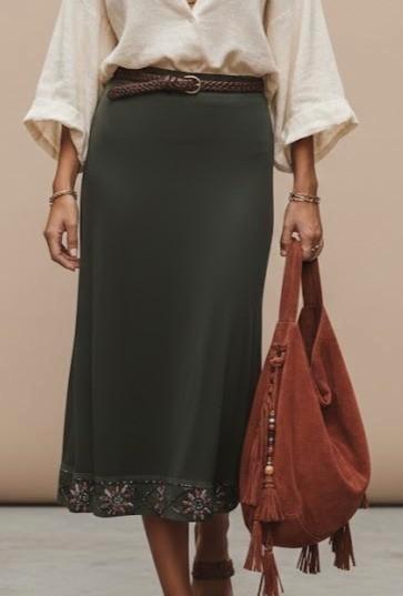 lange leger groene rok van schumacher, Kleding | Dames, Rokken, Zo goed als nieuw, Maat 38/40 (M), Groen, Onder de knie, Ophalen of Verzenden