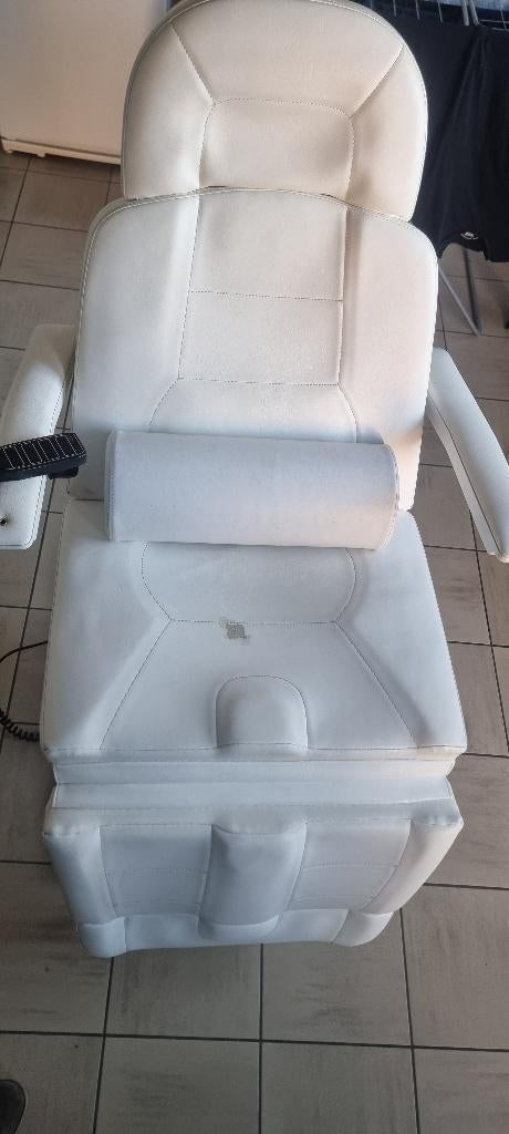 Behandel stoel, Electroménager, Équipement de Soins personnels, Utilisé, Soin des mains et des pieds, Enlèvement ou Envoi