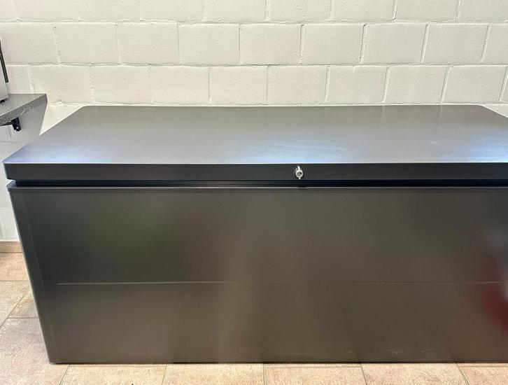 Biohort loungebox 200 donkergrijs, Jardin & Terrasse, Stockage & Armoires de jardin, Utilisé, Autres types, Autres matériaux, Enlèvement