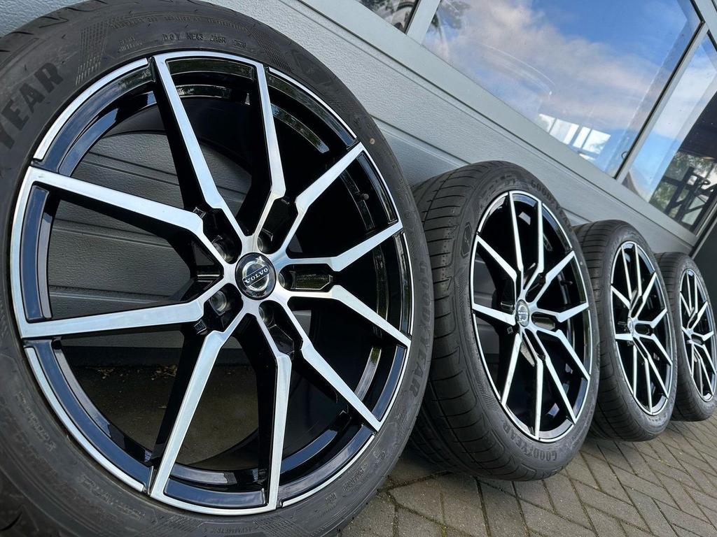 21 " Volvo XC90 XC60 XC40 C40 EX90 Inscription R-line velgen, -, 265 mm, -, Banden en Velgen