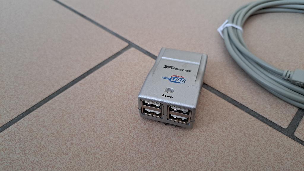 Targus Ultra Mini Hub USB 2.0 4 ports, Computers en Software, Ophalen of Verzenden