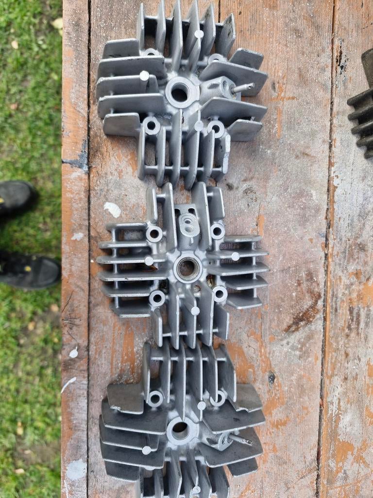 Lot de culasses Camino, Enlèvement, Honda