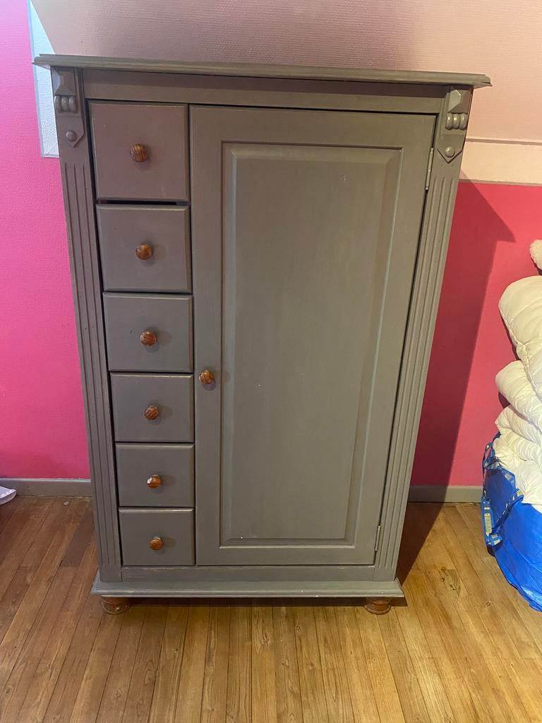 Petite armoir avec tiroirs, Enlèvement, Utilisé