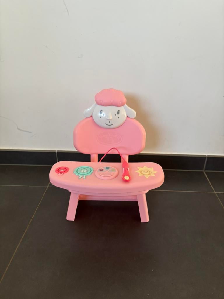 Eetstoel pop, Enfants & Bébés, Jouets | Tables de jeux, Enlèvement, Comme neuf