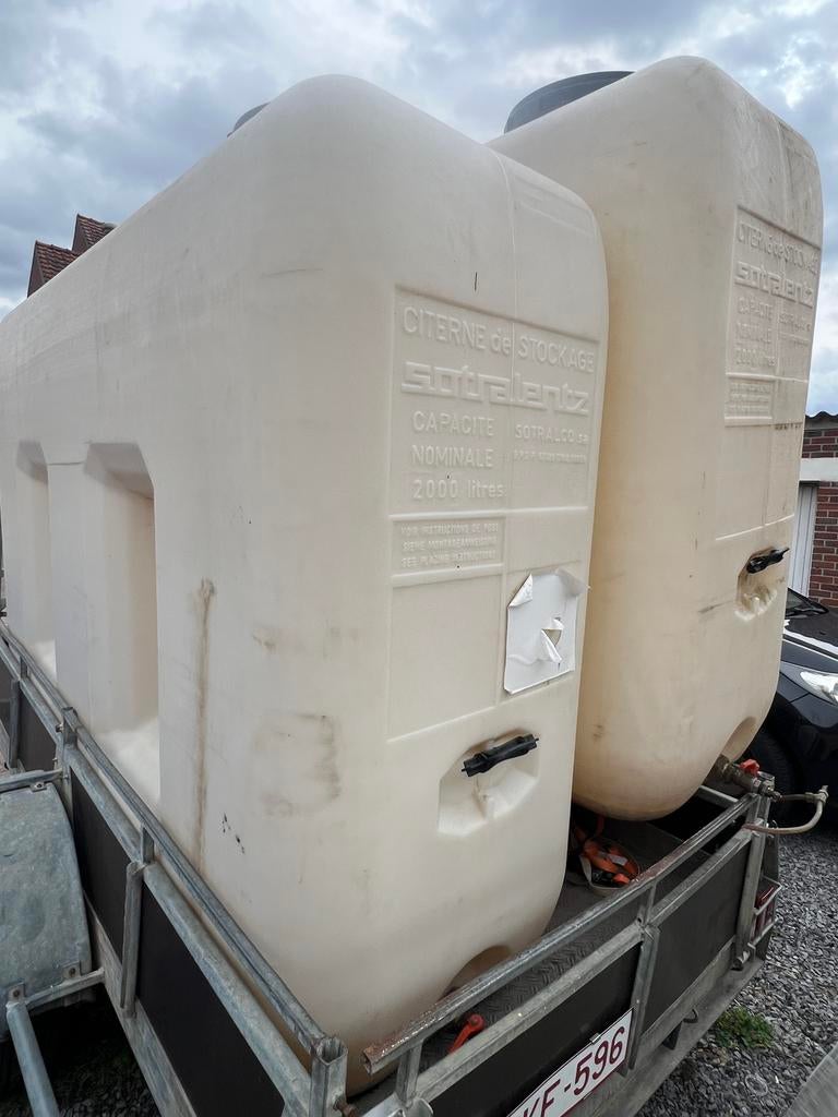 Mazout tanks 2000L, Ophalen, Zo goed als nieuw