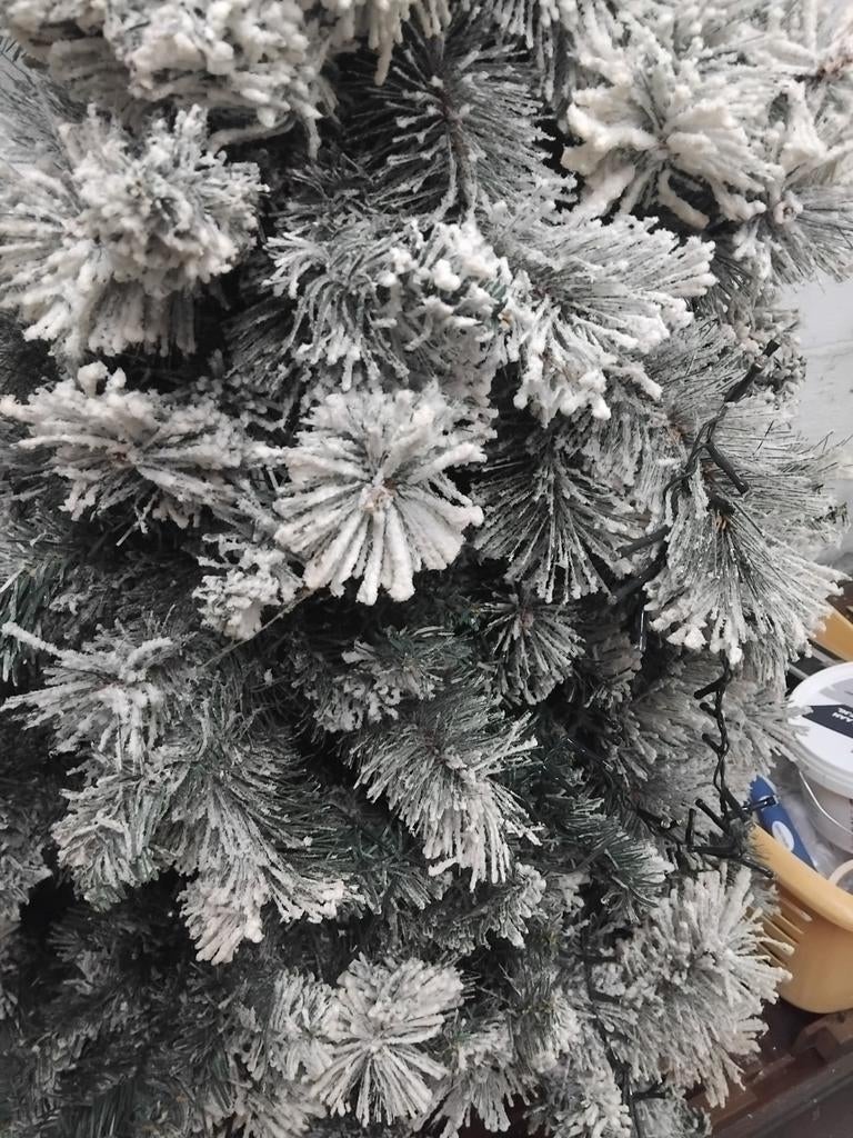 Kerstboom snow valley met verlichting, Ophalen