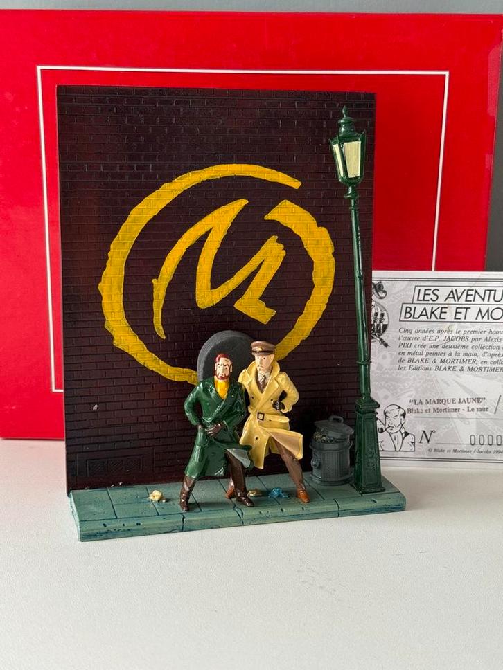 Le mur jaune blake et mortimer pixi, Collections, Personnages de BD, Comme neuf, Tintin, Enlèvement ou Envoi