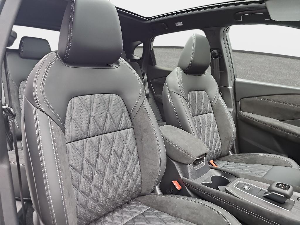 NEW QASHQAI NISMO SPORT MHEV 158PK AUTOM/HEAD/PANO/20/AL-32%, Auto's, Nissan, 5 zetels, 5 deurs, Hybride Elektrisch/Benzine, Qashqai