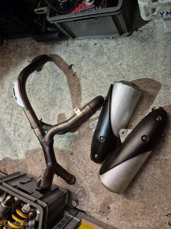 Uitlaatsysteem  uitlaatbochten dempers uitlaat Monster 1100, Gebruikt, Factorystore.service@ducati.com, Ophalen of Verzenden, Via Antonio Cavalieri Ducati, 74/5, 74/6, 40132 Bologna BO