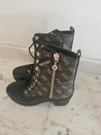 Chaussure Guess pour femmes, Vêtements | Femmes, Chaussures, Enlèvement ou Envoi