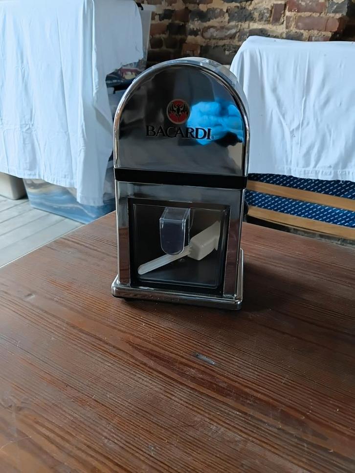 Broyeur à glace manuel Bacardi, Divers, Divers Autre, Enlèvement