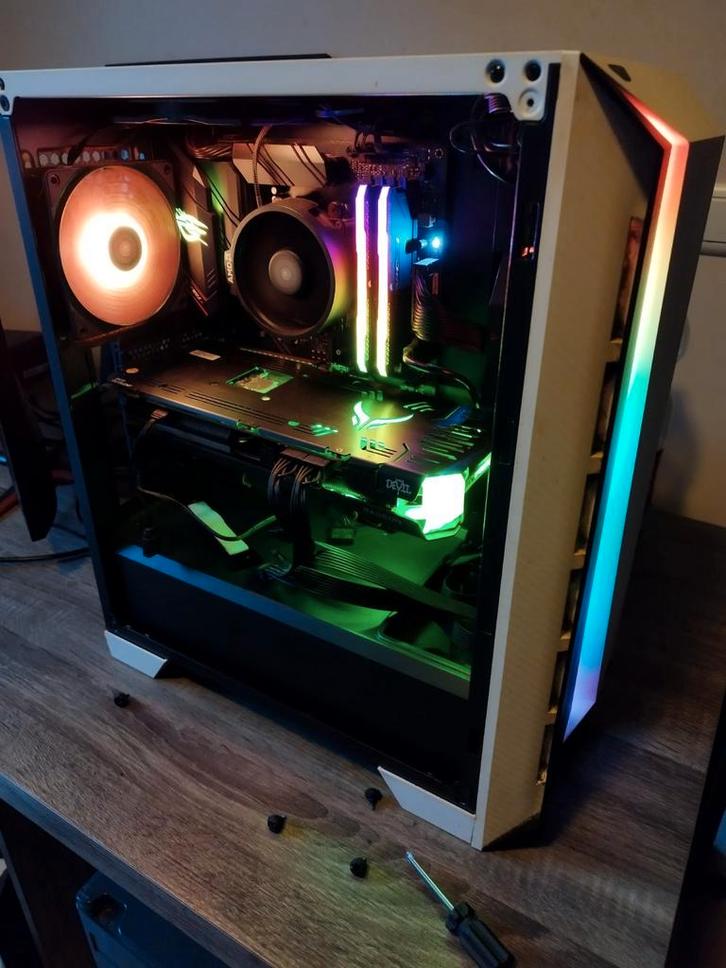 PC de jeu avec carte graphique et composants, Informatique & Logiciels, Boîtiers d'ordinateurs, Utilisé, Enlèvement