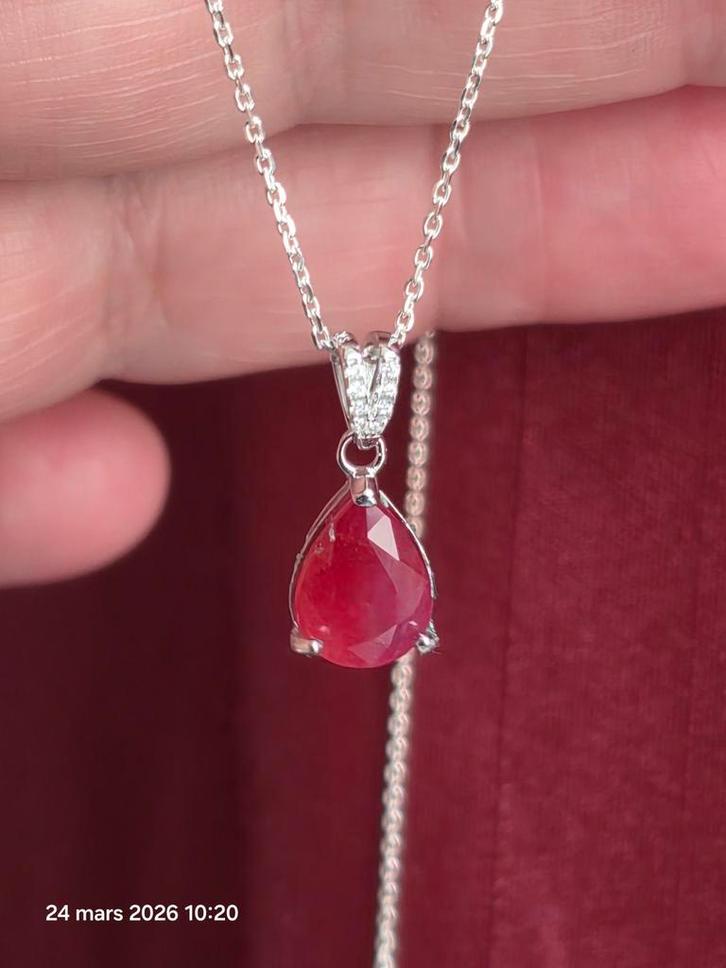 Pendentif en argent massif avec saphir de Mozambique, Bijoux, Sacs & Beauté, Colliers, Argent, Rouge