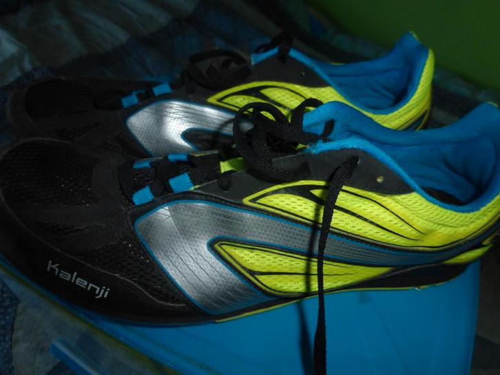 NIEUW Kalenji At Cross P45 crossschoenen, Sport en Fitness, Loopsport en Atletiek, Zo goed als nieuw, Hardloopschoenen, Hardlopen