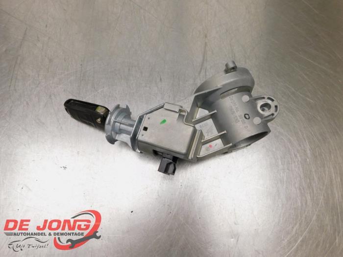 Serrure de contact + clé d'un Opel Corsa, Autos : Pièces & Accessoires, -, Opel, 3 mois de garantie, Utilisé