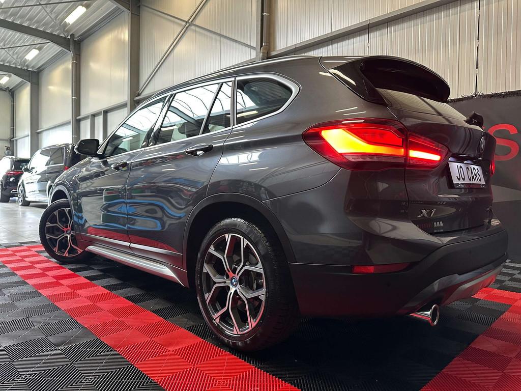 BMW X1 /PHEV 1.5iA xDrive25e/Led/Leder/Pano/Head up/Camera/P, Gebruikt, Plug-in hybride, Bedrijf, 5 zetels