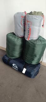 Tente en forme de dôme, sacs de couchage et matelas, Caravanes & Camping, Enlèvement