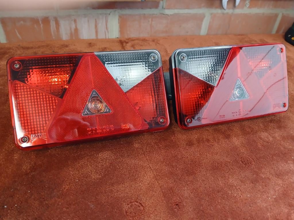 Éclairage de remorque Aspock, gauche et droite, Enlèvement