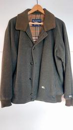 Ce vêtement est un blouson vintage Burberry vert forêt  , Enlèvement, Vert