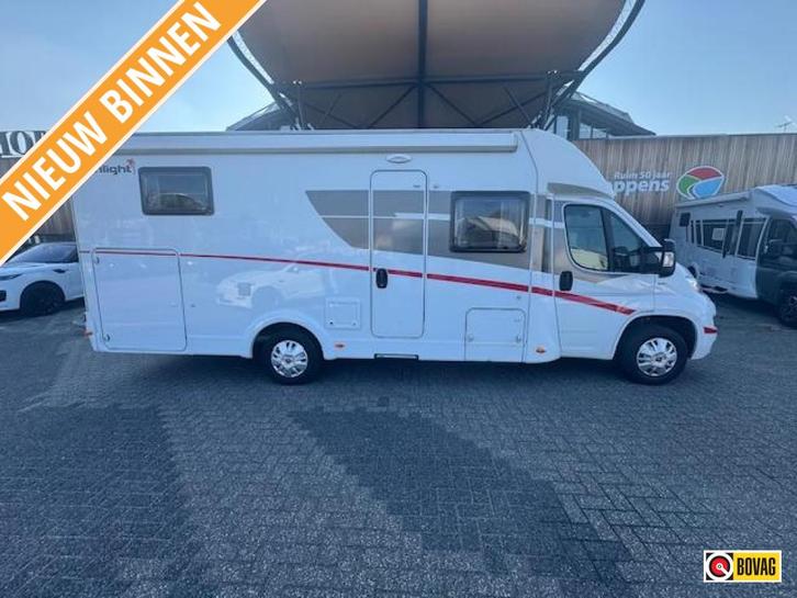 Sunlight T67 Active, Fiat, Caravanes & Camping, Camping-cars, jusqu'à 6, Semi-intégral, Sunlight, Diesel, Boîte manuelle, 6 à 7 mètres