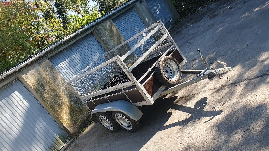 Remorque double essieux 750kg avec grillage 2,25cm/1,30cm, Autos : Divers, Enlèvement ou Envoi, Comme neuf