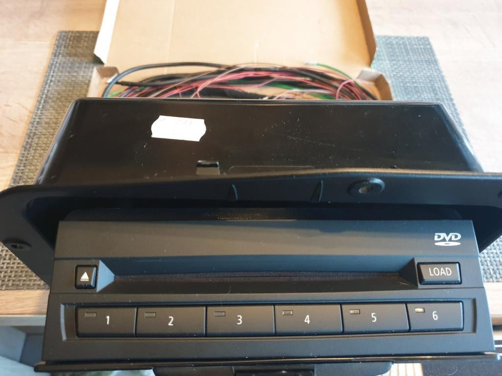 BMW F07 GT F10 F11 CHANGEUR CD / DVD retrofit  51169177573, BMW