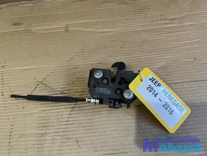 JEEP RENEGADE (BU) motorkap vergrendeling slot 2014+, Auto-onderdelen, Carrosserie, Jeep, Gebruikt