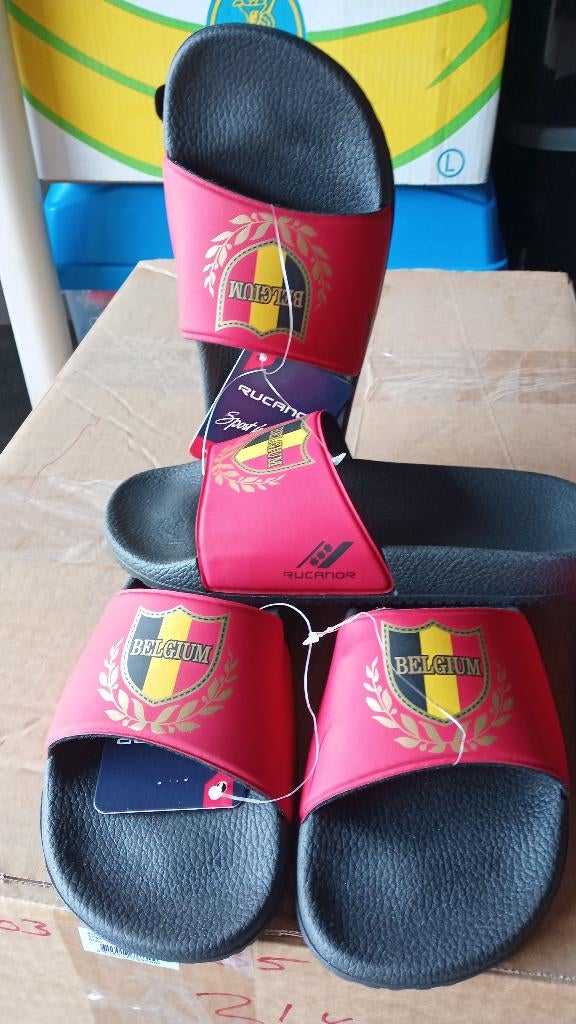 CHAUSSONS DE BAIN BELGES POUR ENFANTS, Enlèvement