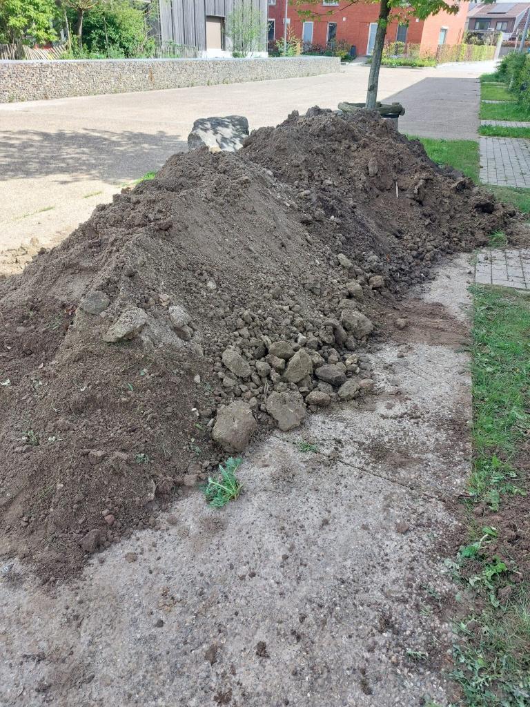 aanvulgrond ca.10kub gratis, Ophalen, Tuinaarde