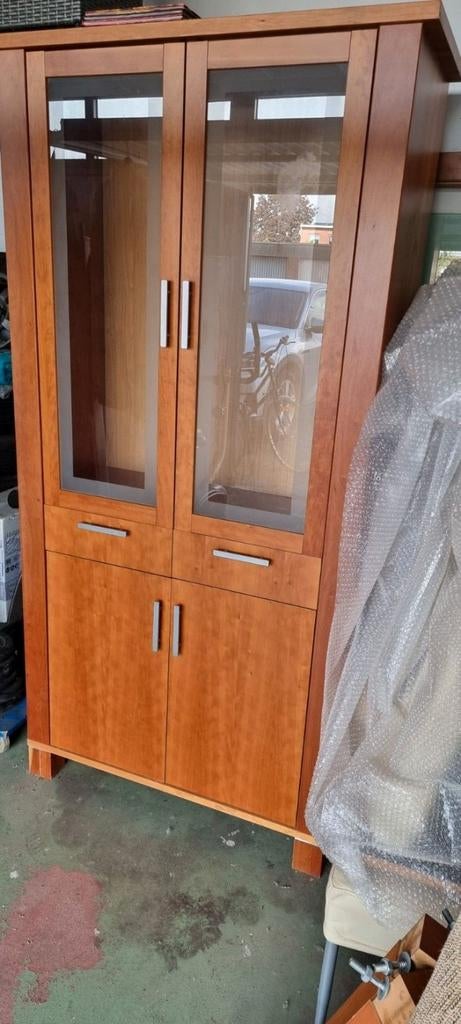 Vitrine kast te koop appart , appart te koop tafel met glaze, Huis en Inrichting, Kasten | Vitrinekasten, Gebruikt, 200 cm of meer