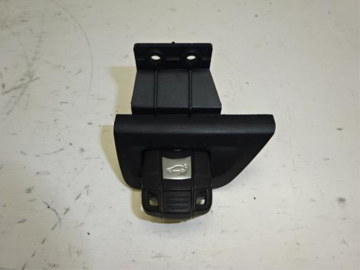 Serrure de contact + clé d'un BMW 1-Serie, -, 3 mois de garantie, Utilisé, -