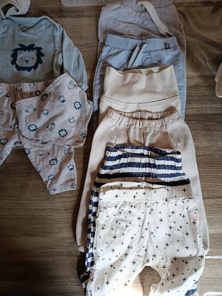 Baby kleding 50/56, Enfants & Bébés, Vêtements de bébé | Taille 56, Pantalon, Garçon, Comme neuf, Enlèvement