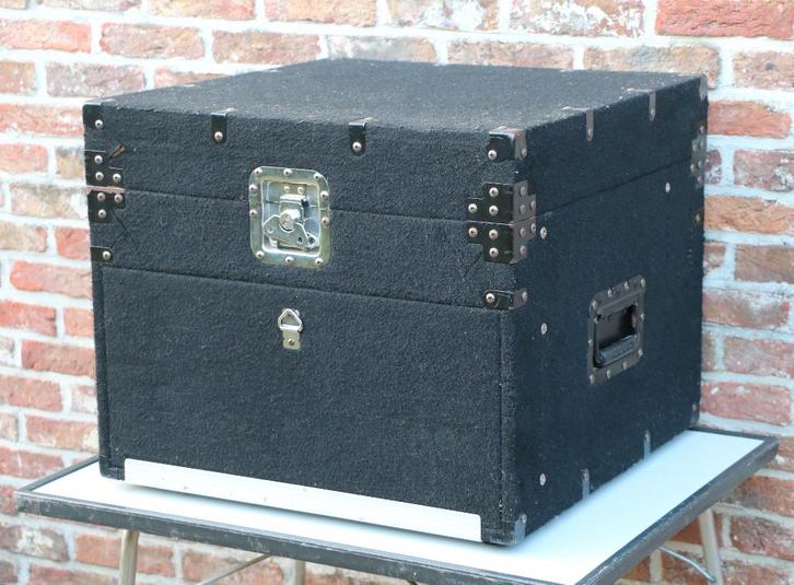 JV Flightcase 19", Muziek en Instrumenten, Behuizingen en Koffers, Zo goed als nieuw, Flightcase, Ophalen